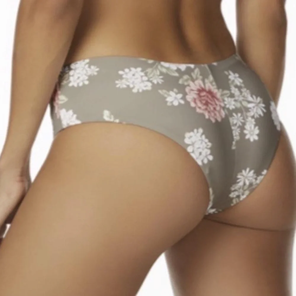 NWT Radio Fiji Floral Karima Driftwood Swim Bottom